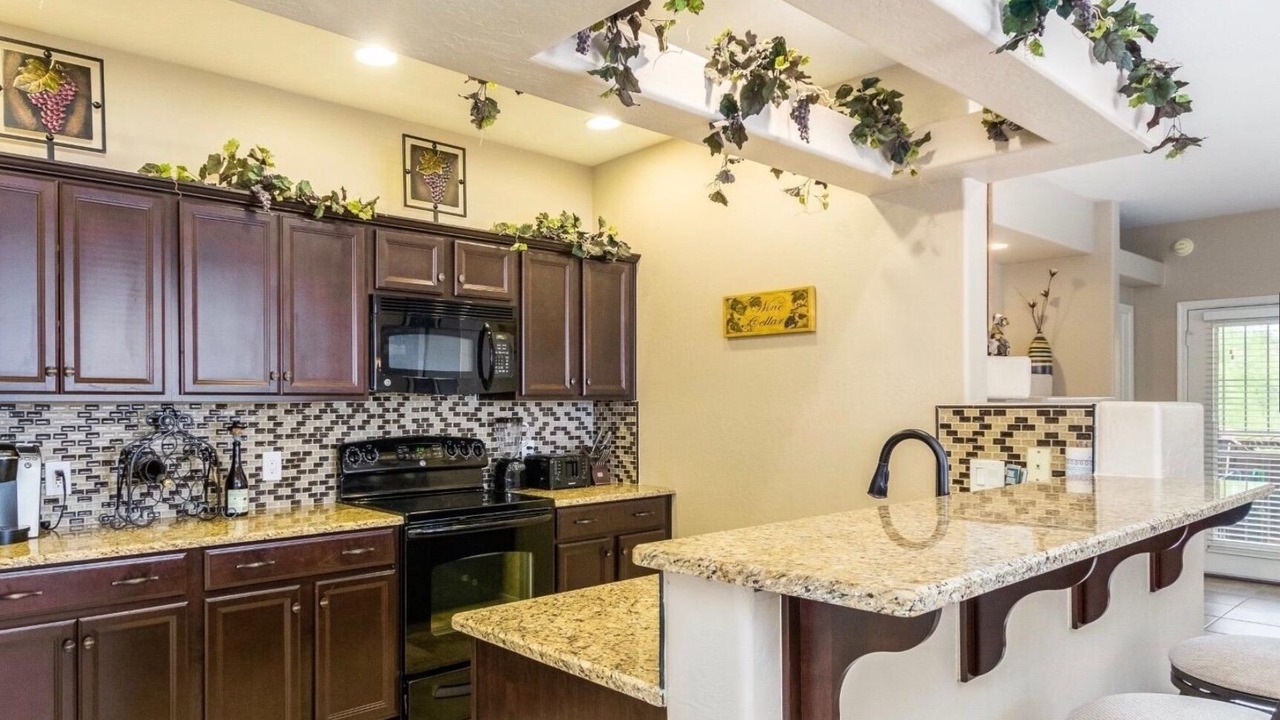 Photo of Kitchen in Mirage Crossing