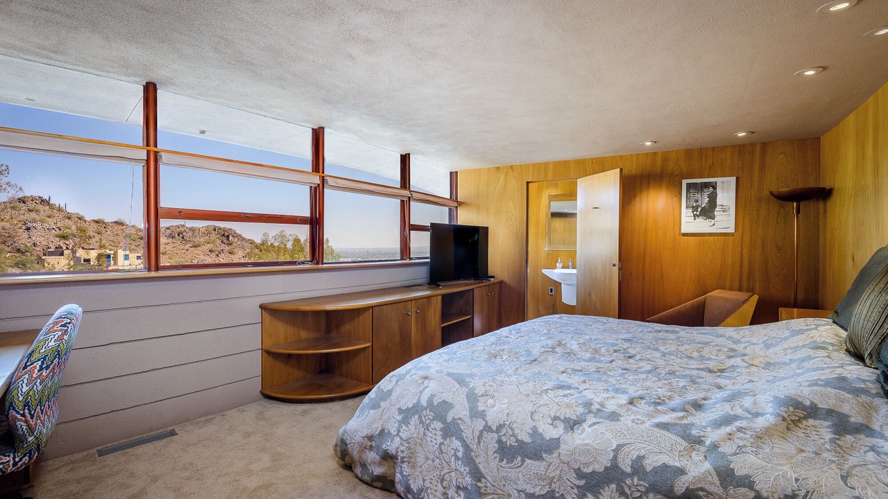 Photo of Bedroom in Camelback East