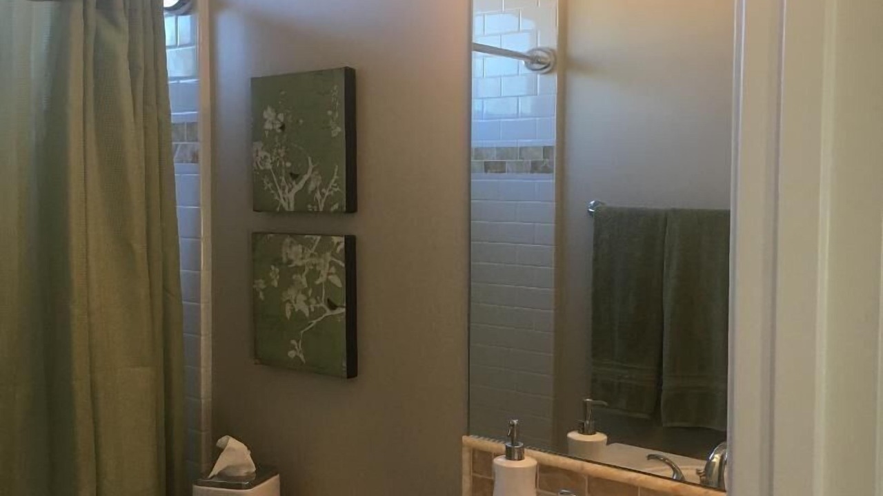 Photo of Bathroom in Pinnacle Peak