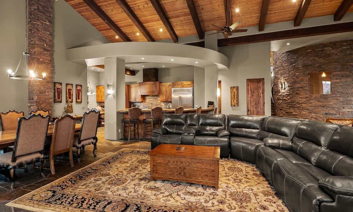 Photo of Livingroom in West Sedona