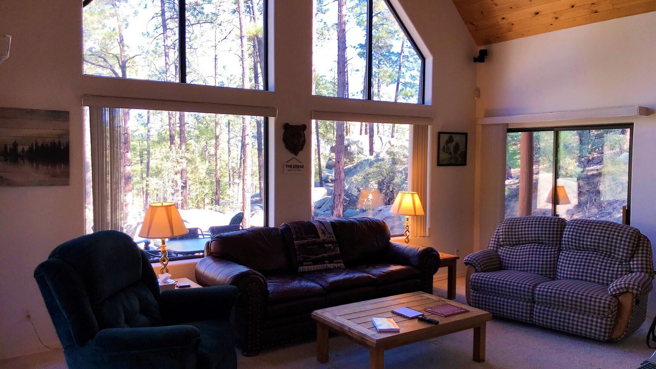 Photo of Livingroom in Highland Pines