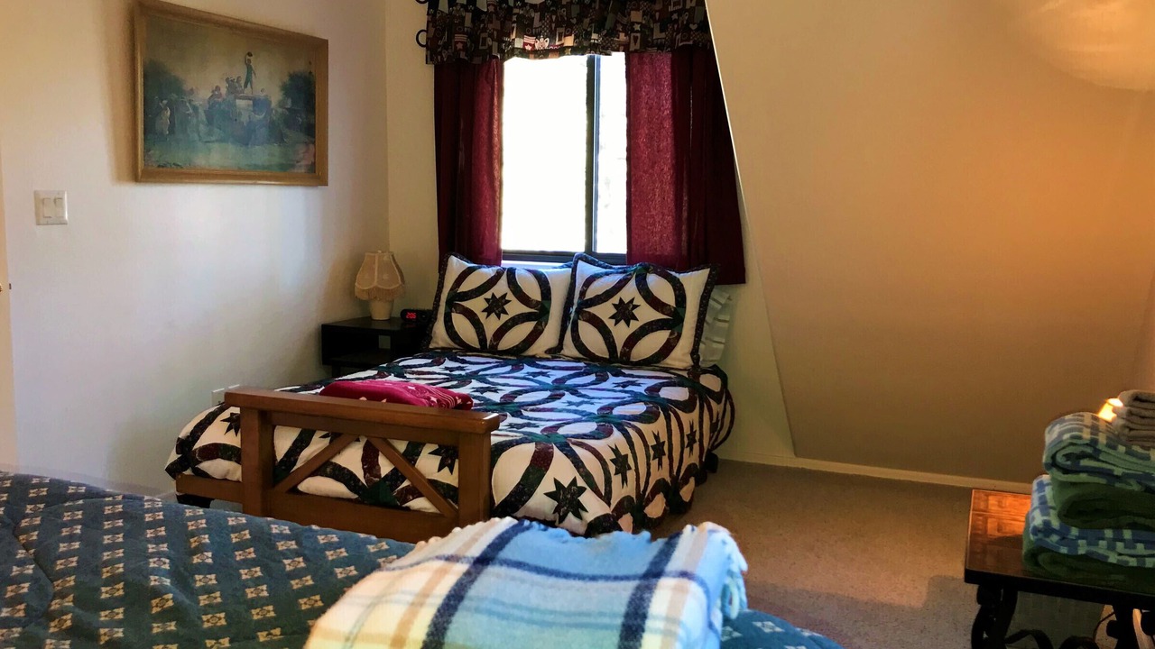 Photo of Bedroom in Highland Pines