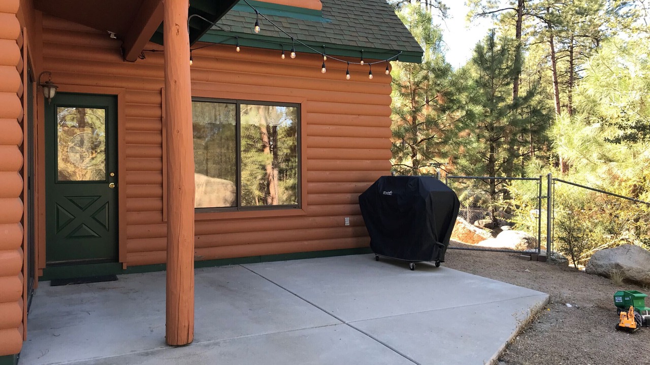 Photo of Patio Balcony in Highland Pines