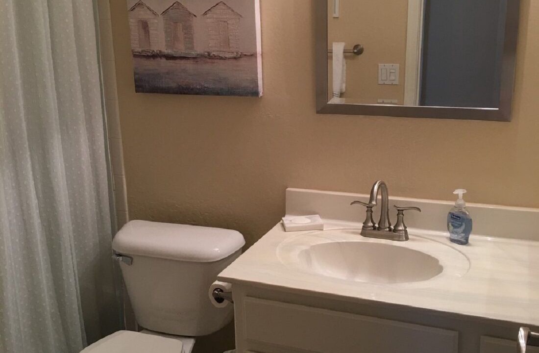Photo of Bathroom in Coyote Lakes