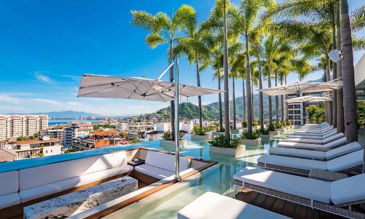 Photo of Outdoor in Romantic Zone