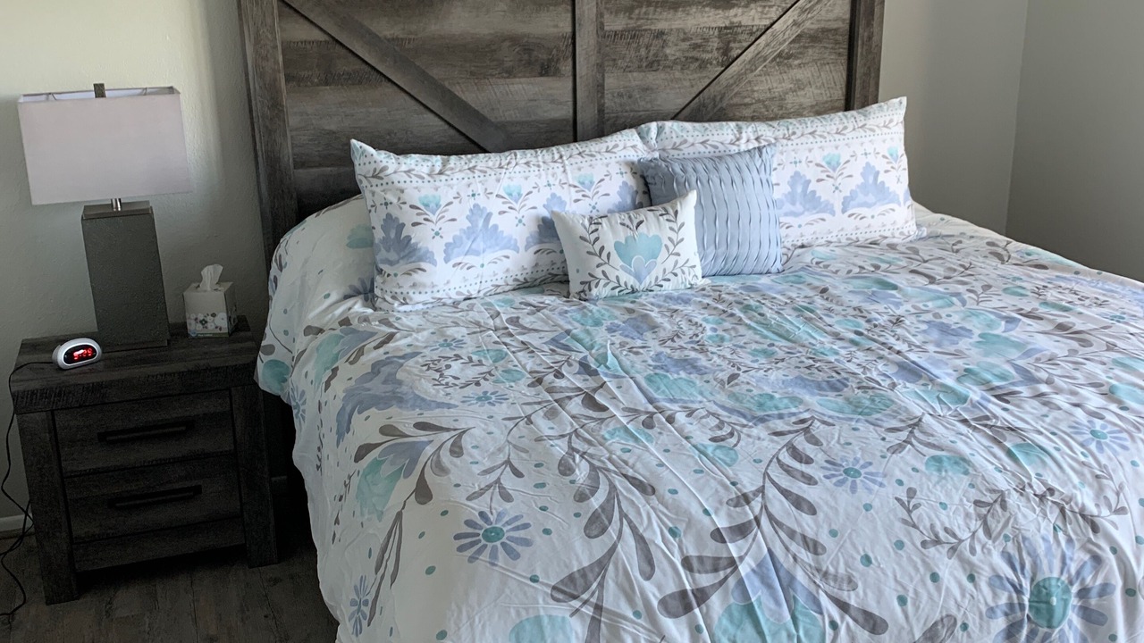 Photo of Bedroom in Paradise Valley Village