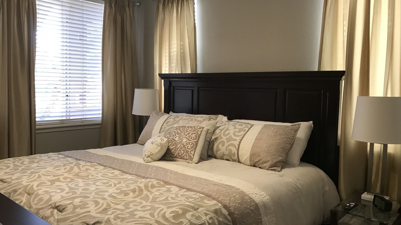 Photo of Bedroom in Desert Paradise Estates