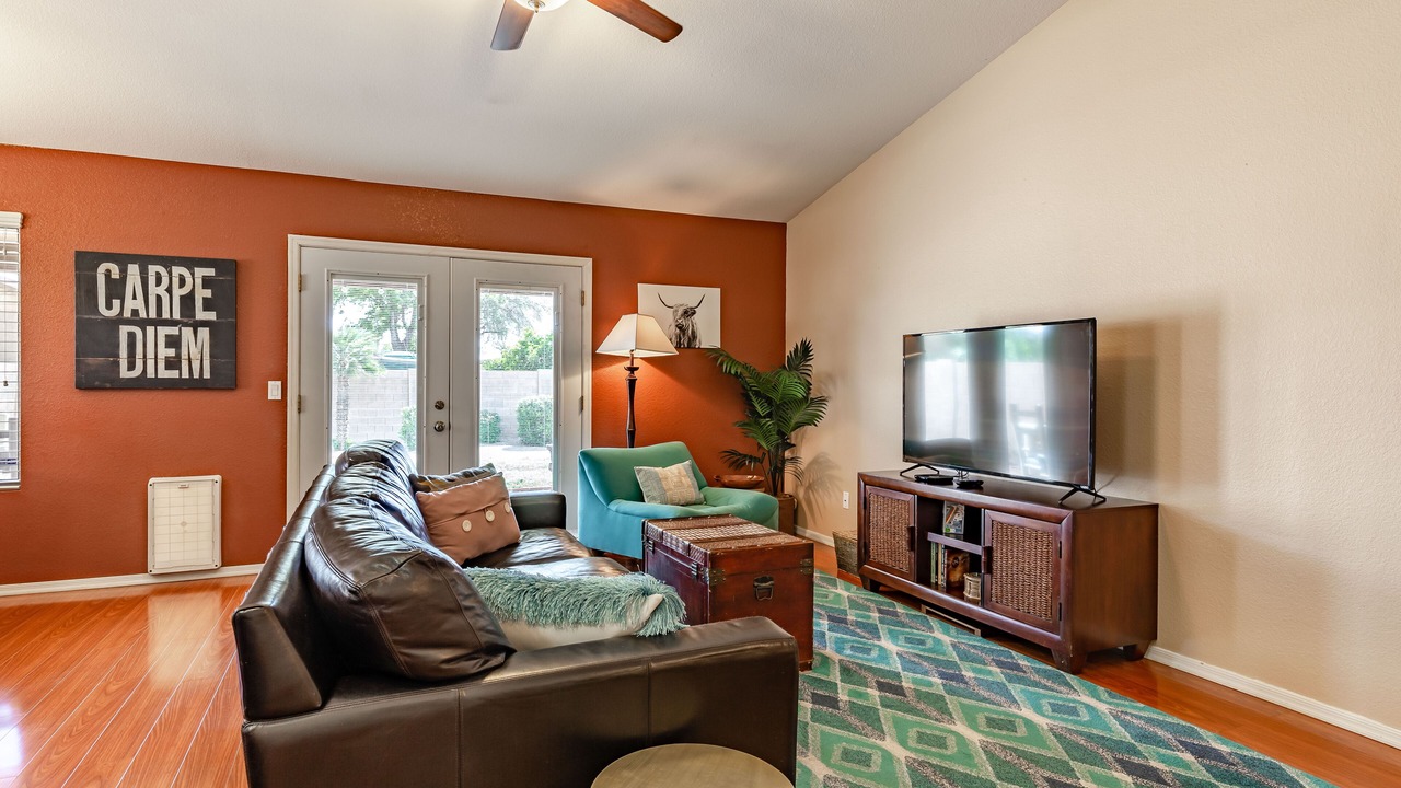 Photo of Bedroom in Paradise Valley Village