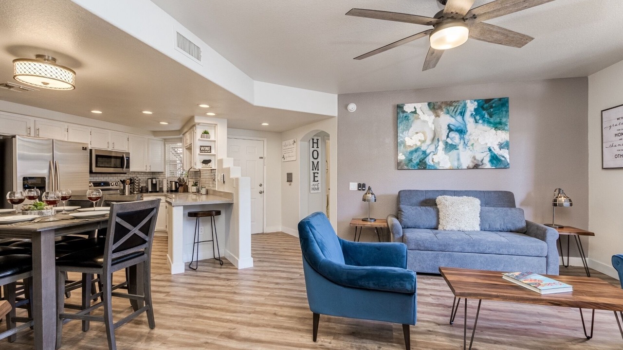Photo of Livingroom in North Mountain
