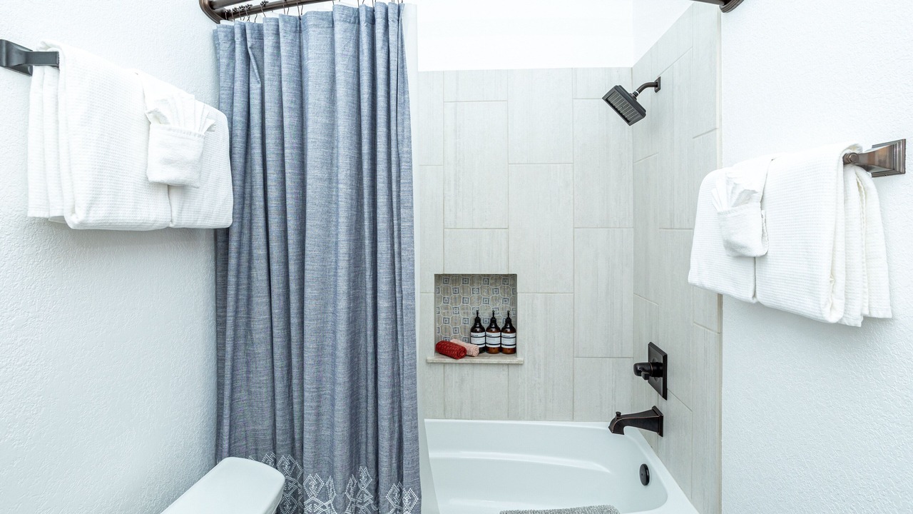 Photo of Bathroom in Cottonwood-Verde Village