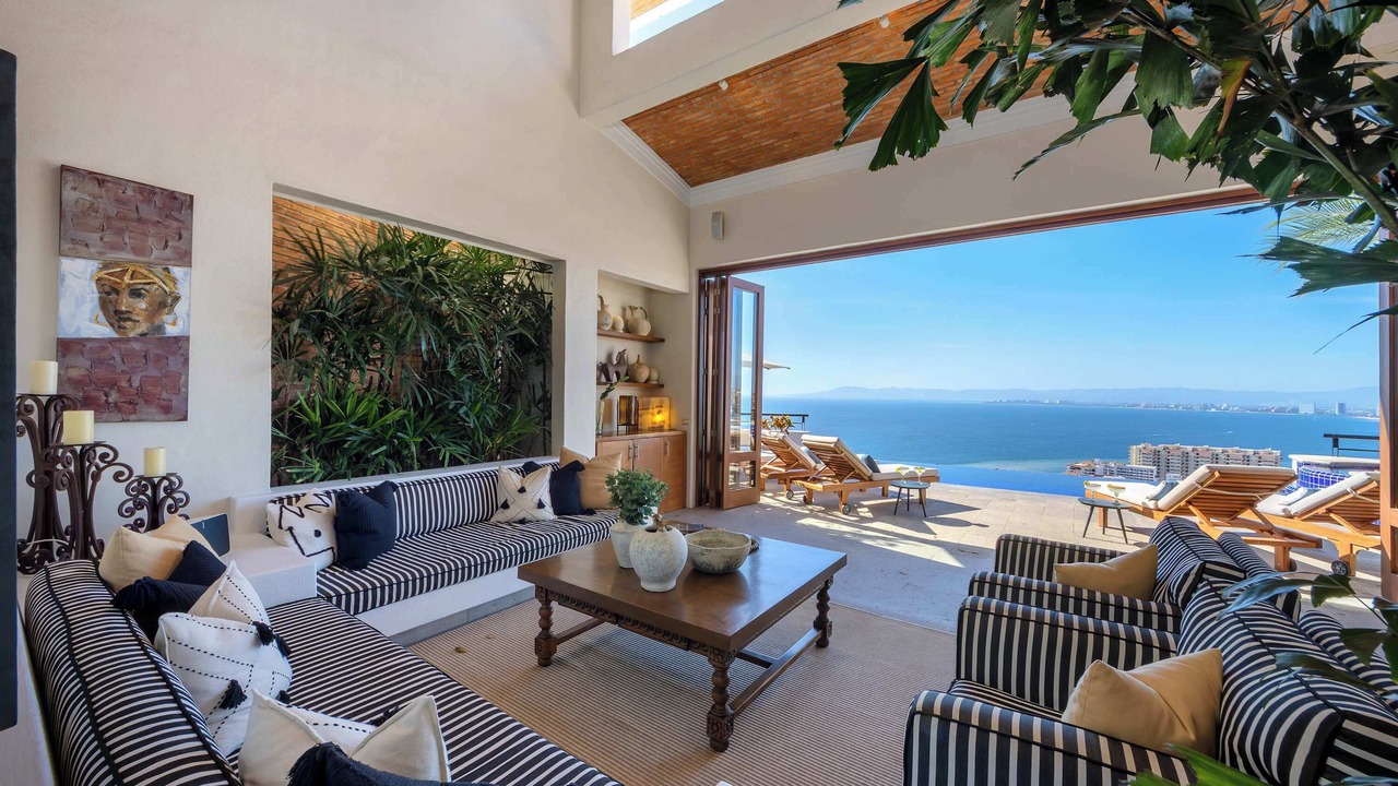 Photo of Livingroom in Romantic Zone