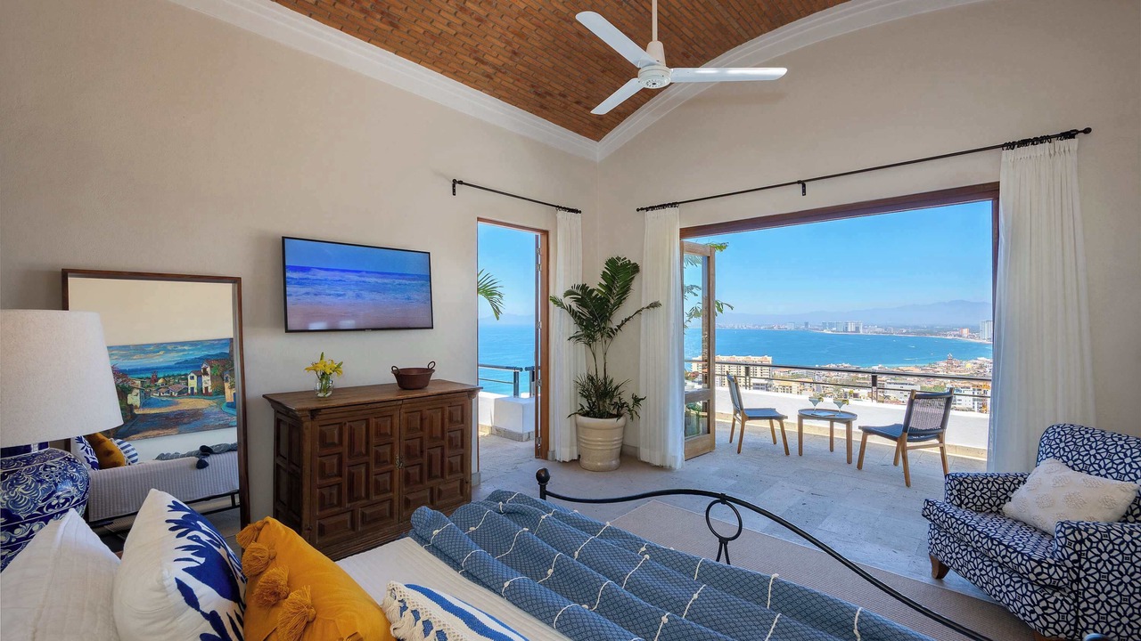 Photo of Bedroom in Romantic Zone