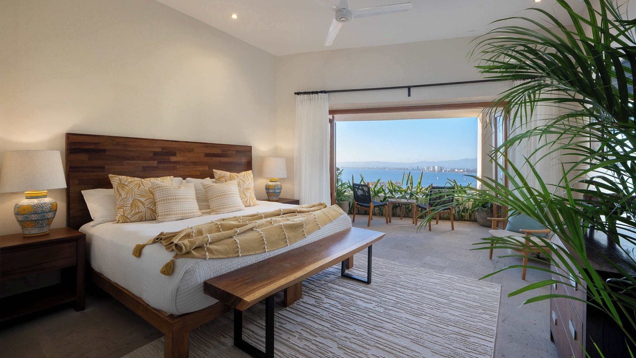 Photo of Bedroom in Romantic Zone