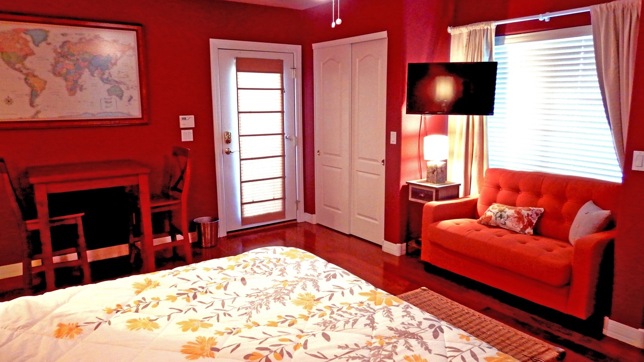 Photo of Bedroom in El Cuadro Estates