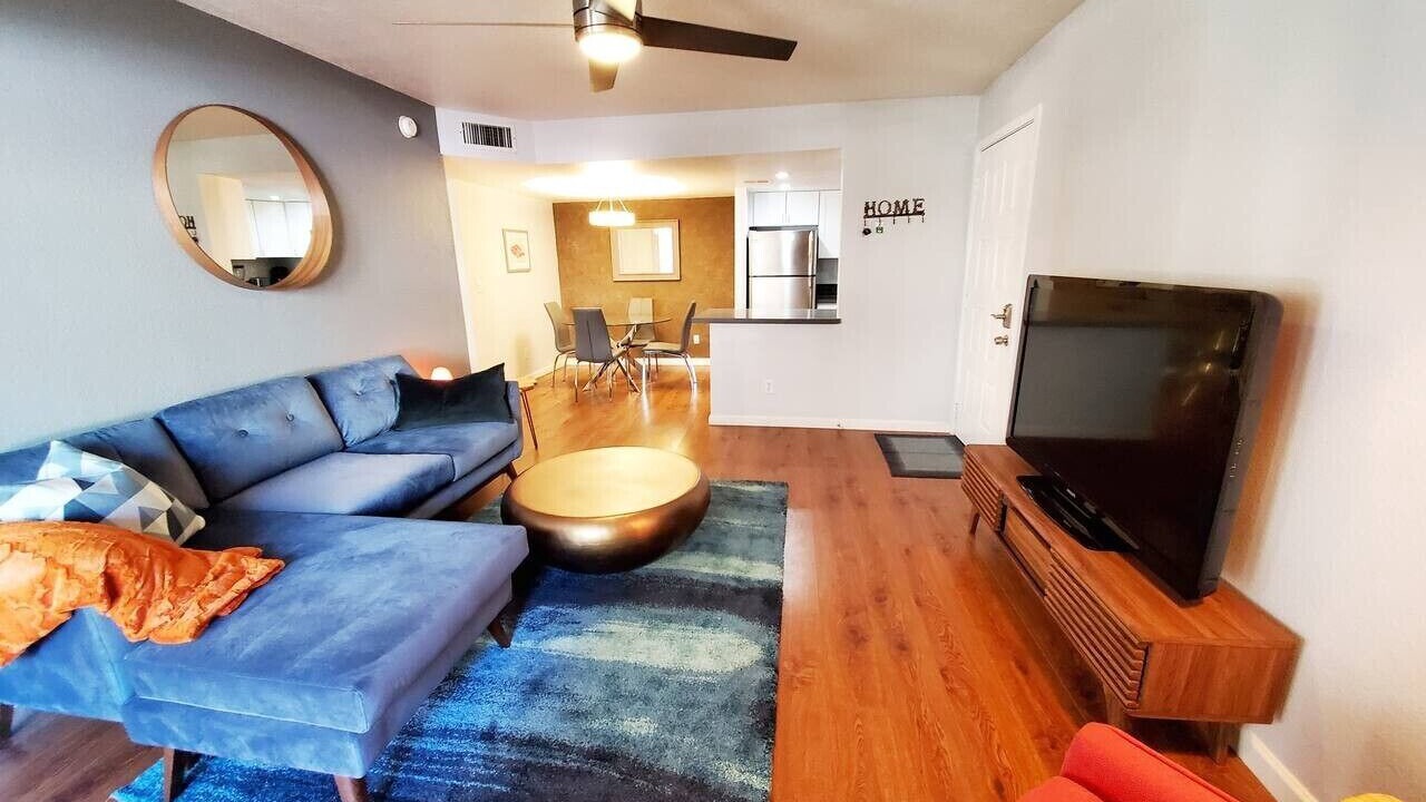 Photo of Livingroom in Paradise Valley Village