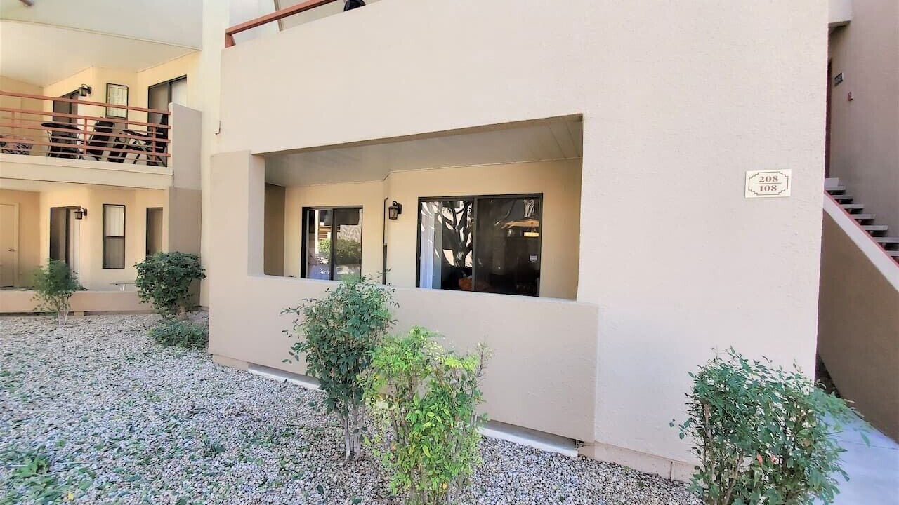 Photo of Outdoor in Paradise Valley Village