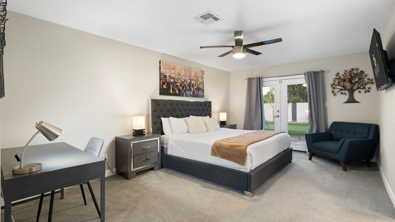Photo of Bedroom in Summit Ridge