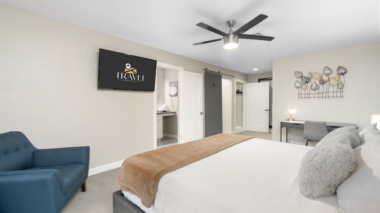 Photo of Bedroom in Summit Ridge