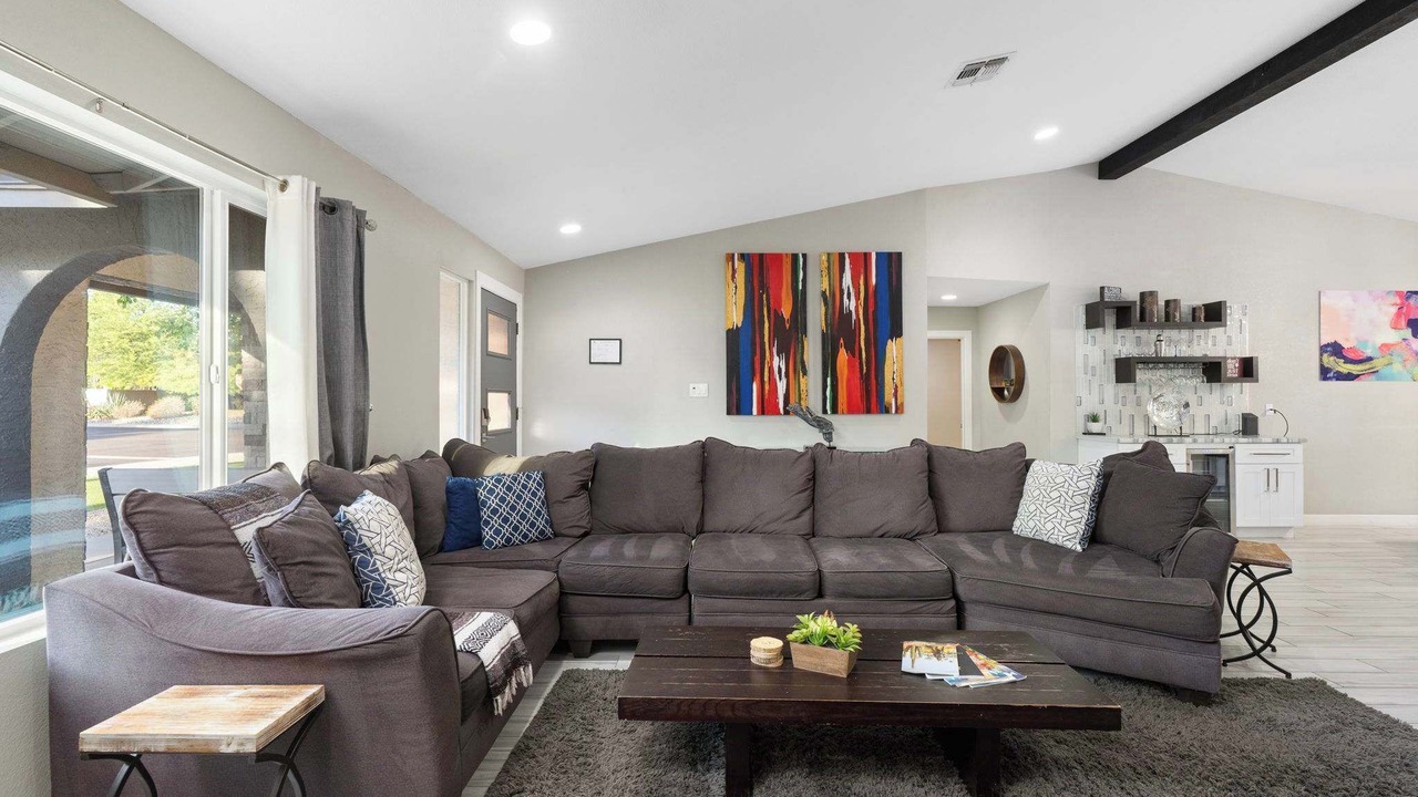 Photo of Livingroom in Summit Ridge