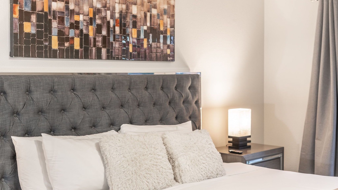 Photo of Bedroom in Summit Ridge