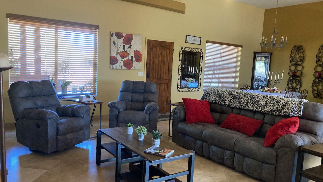 Photo of Livingroom in Desert View Village
