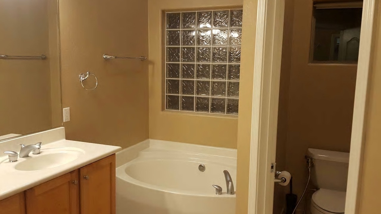 Photo of Bathroom in Dove Mountain