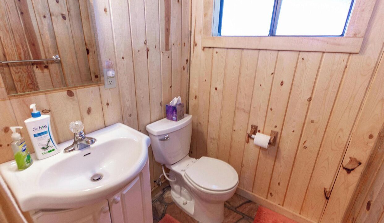 Photo of Bathroom in Mount Lemmon