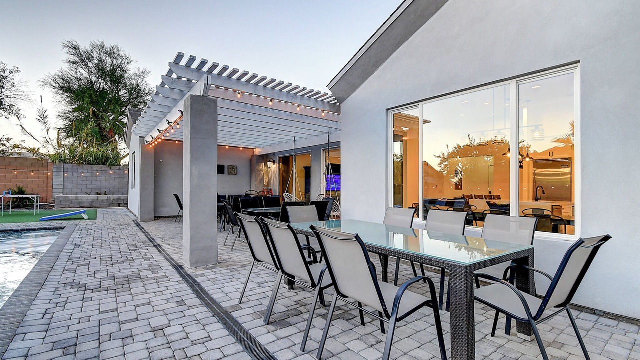 Photo of Outdoor in Paradise Valley Village