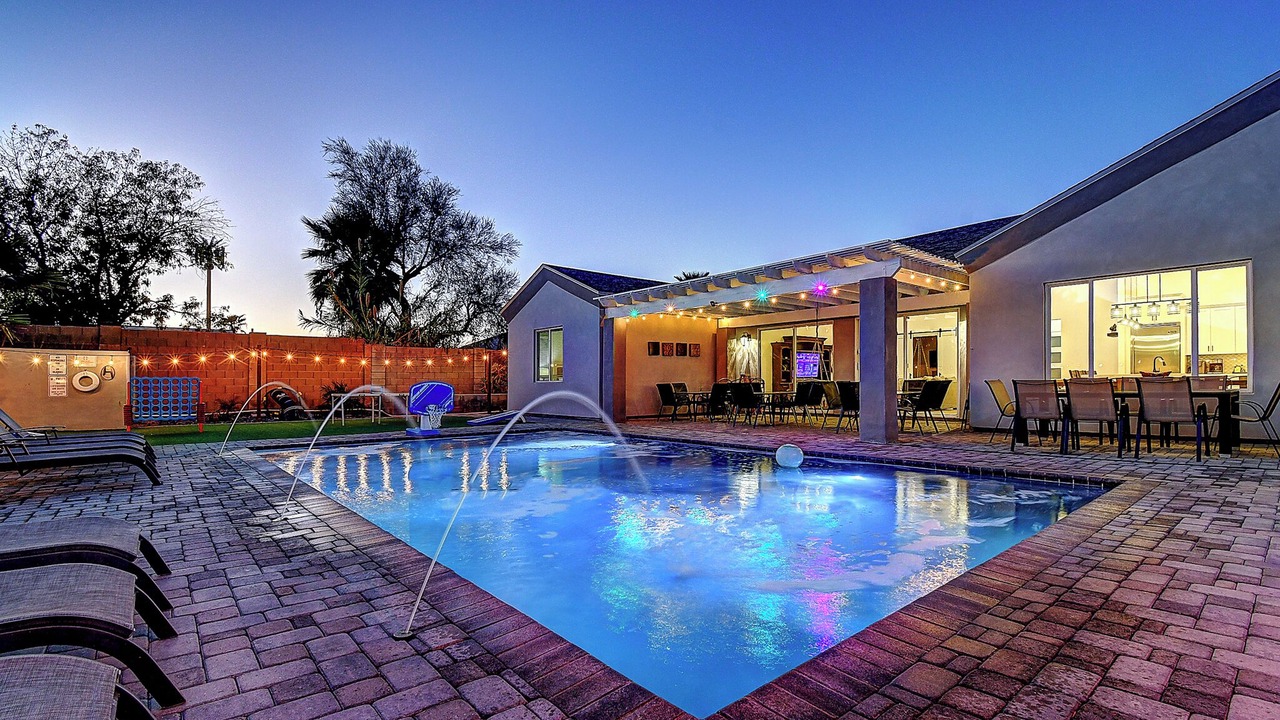 Photo of Outdoor in Paradise Valley Village