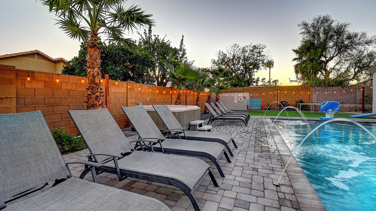 Photo of Outdoor in Paradise Valley Village