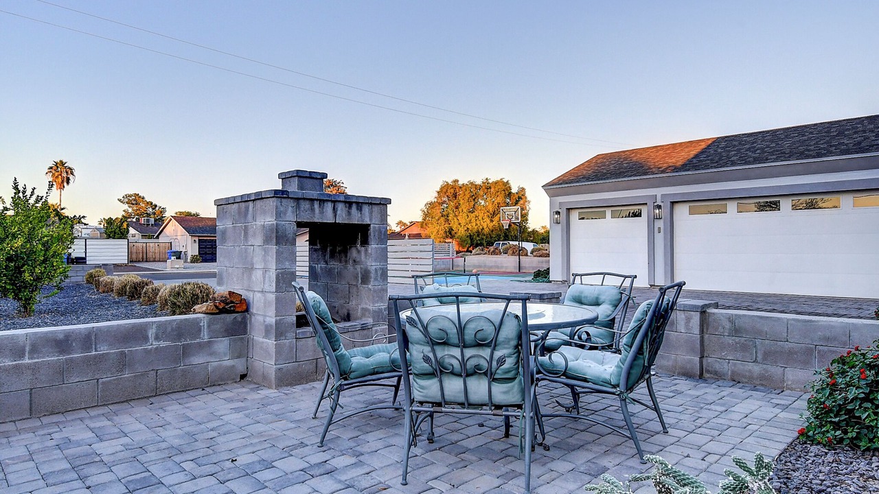 Photo of Outdoor in Paradise Valley Village