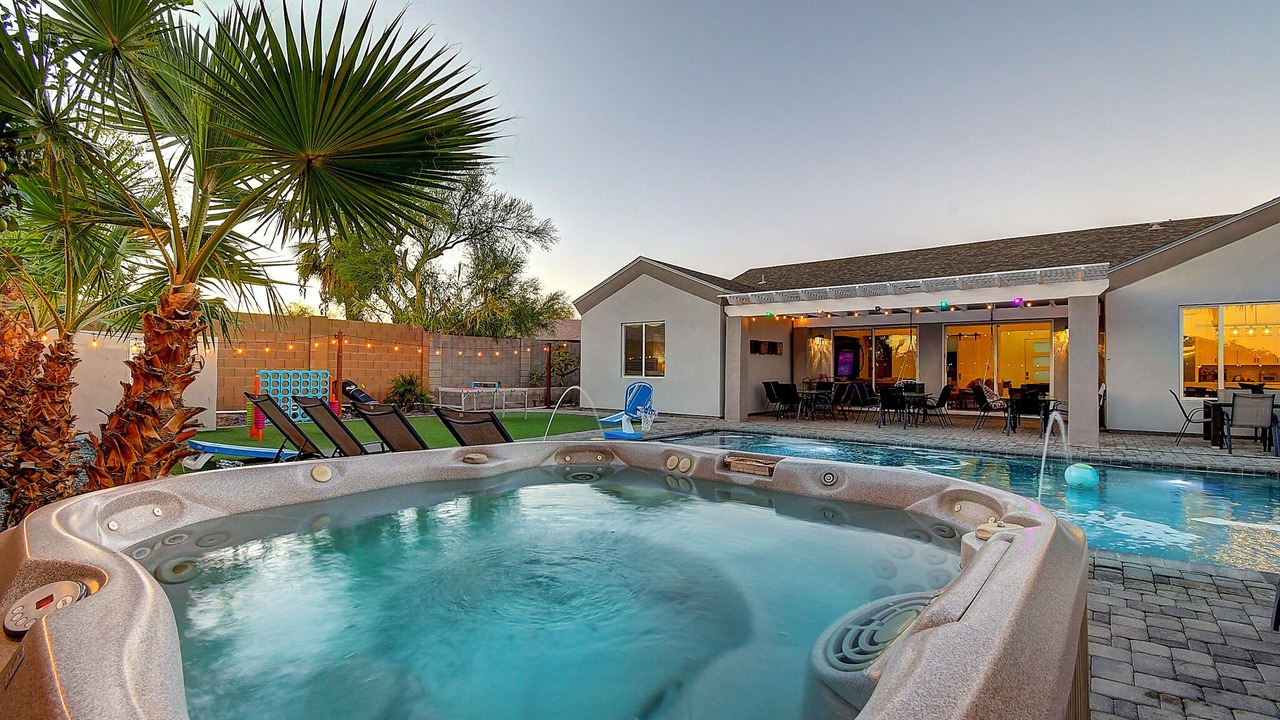 Photo of Others in Paradise Valley Village
