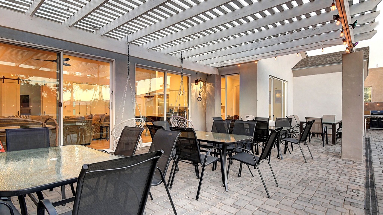 Photo of Outdoor in Paradise Valley Village