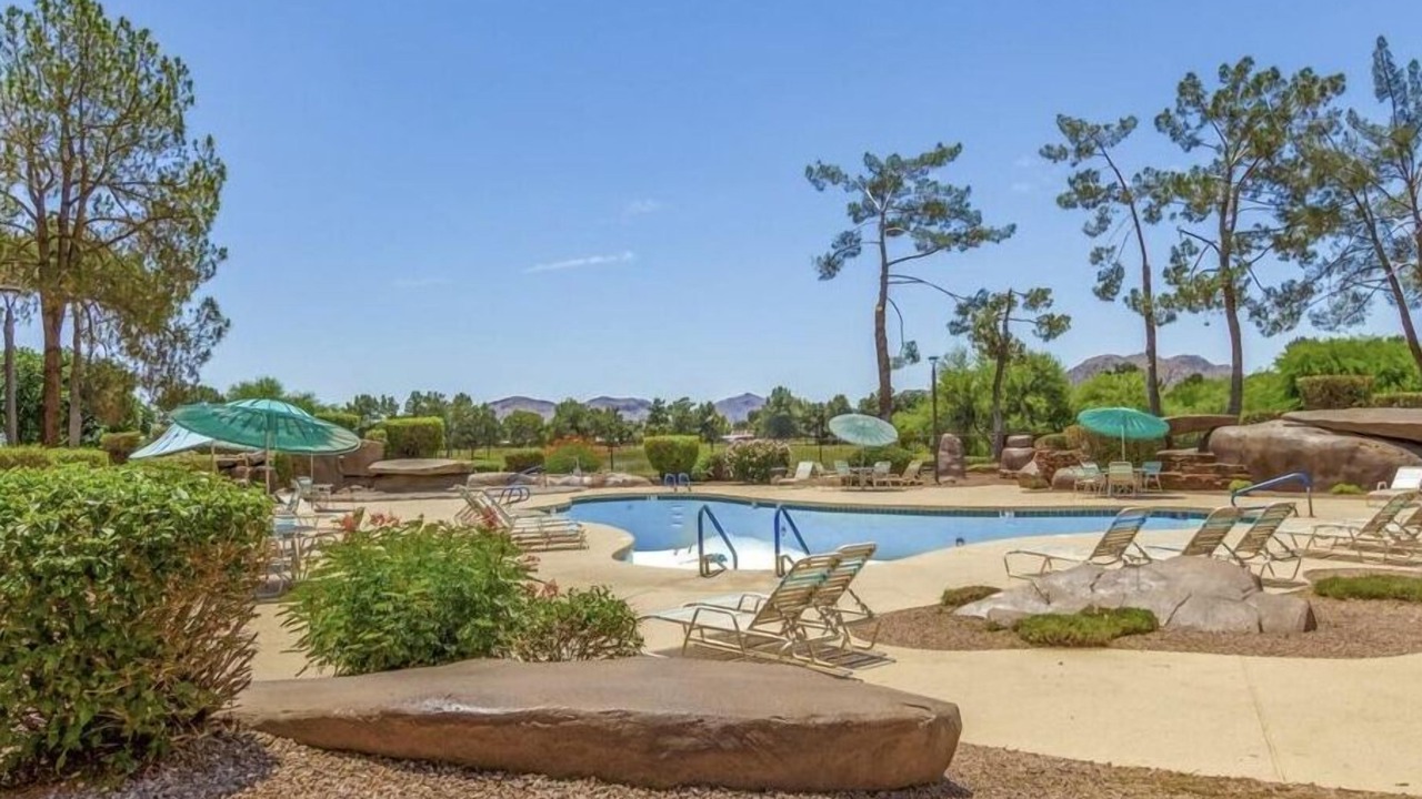 Photo of Outdoor in Paradise Valley Village