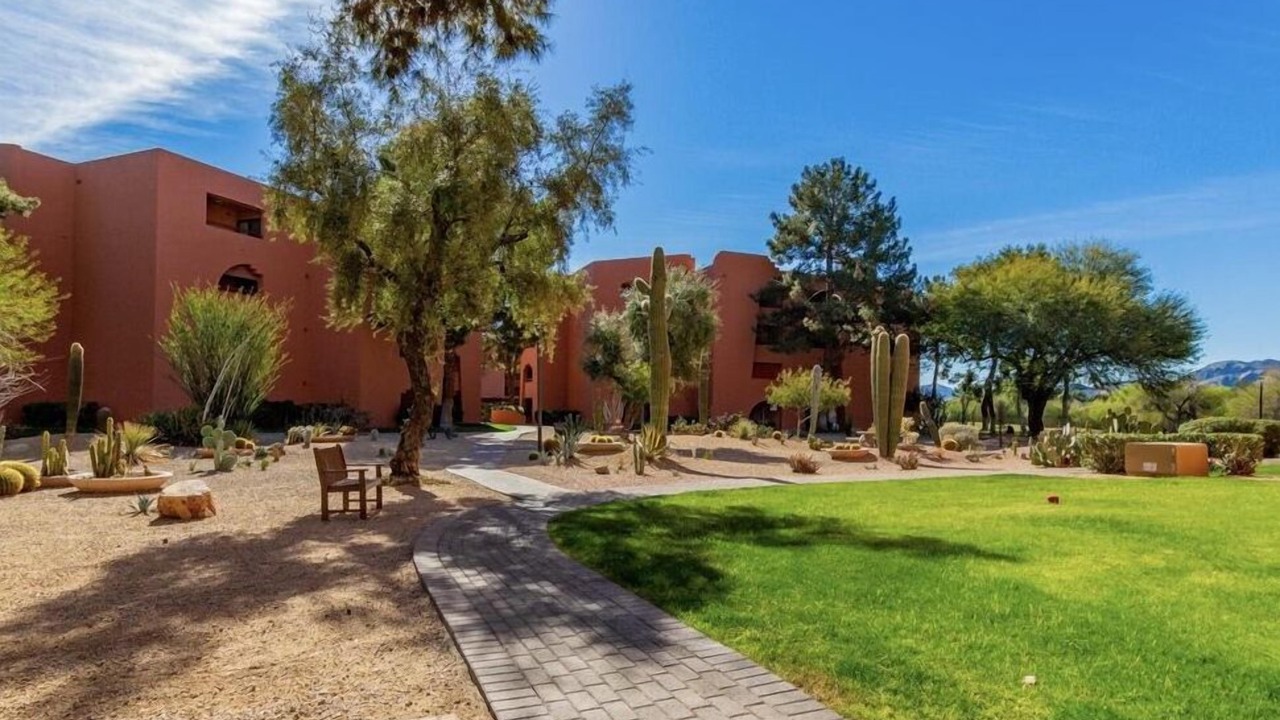 Photo of Others in Paradise Valley Village
