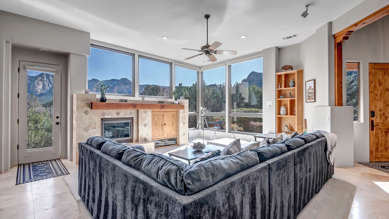 Photo of Livingroom in Sedona