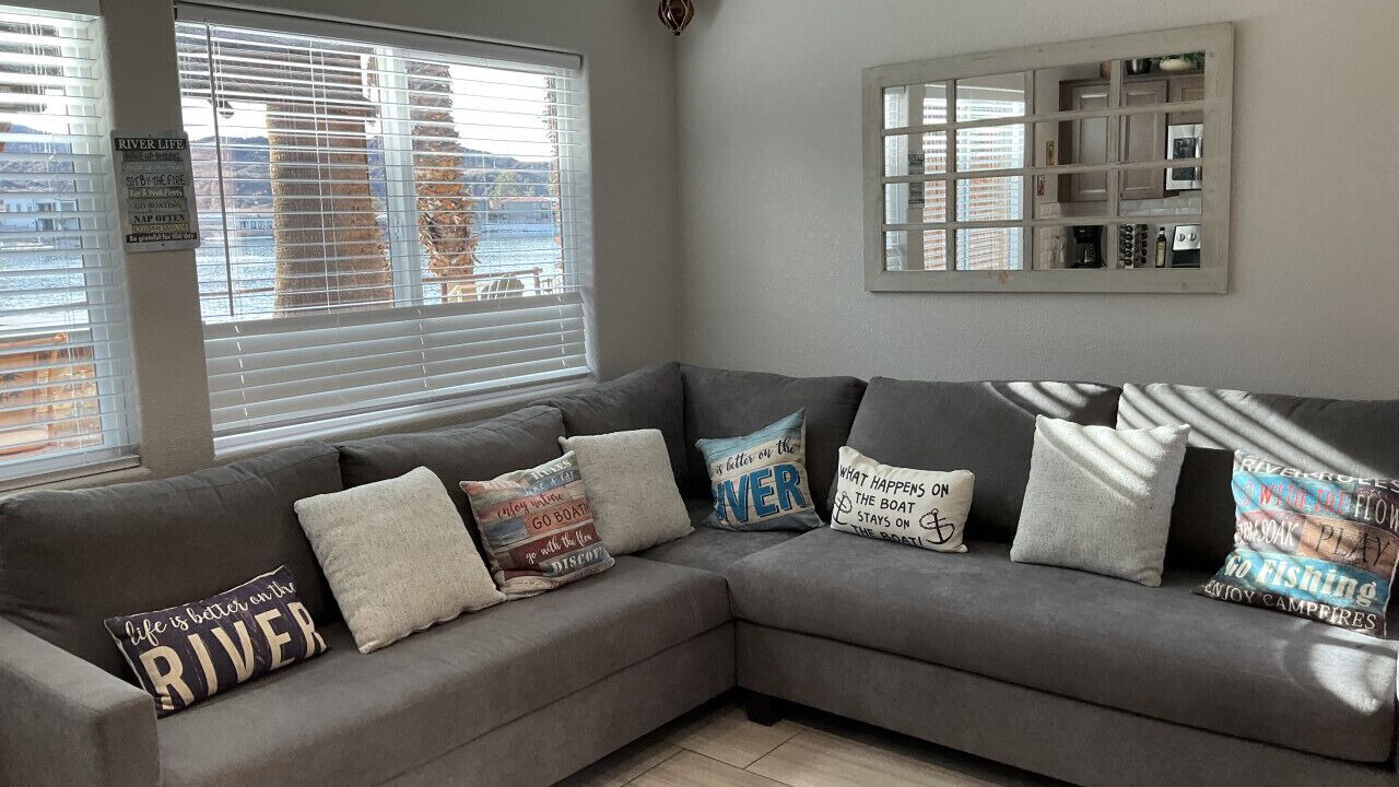 Photo of Livingroom in Parker Dam