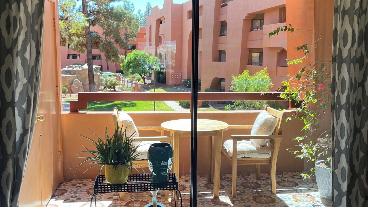 Photo of Patio Balcony in Paradise Valley Village