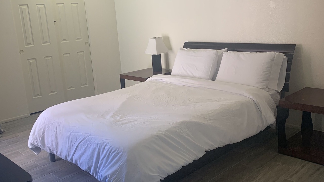 Photo of Bedroom in Paradise Valley Village