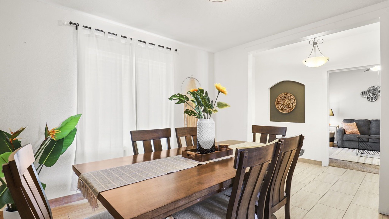 Photo of Bedroom in Raskin Estates