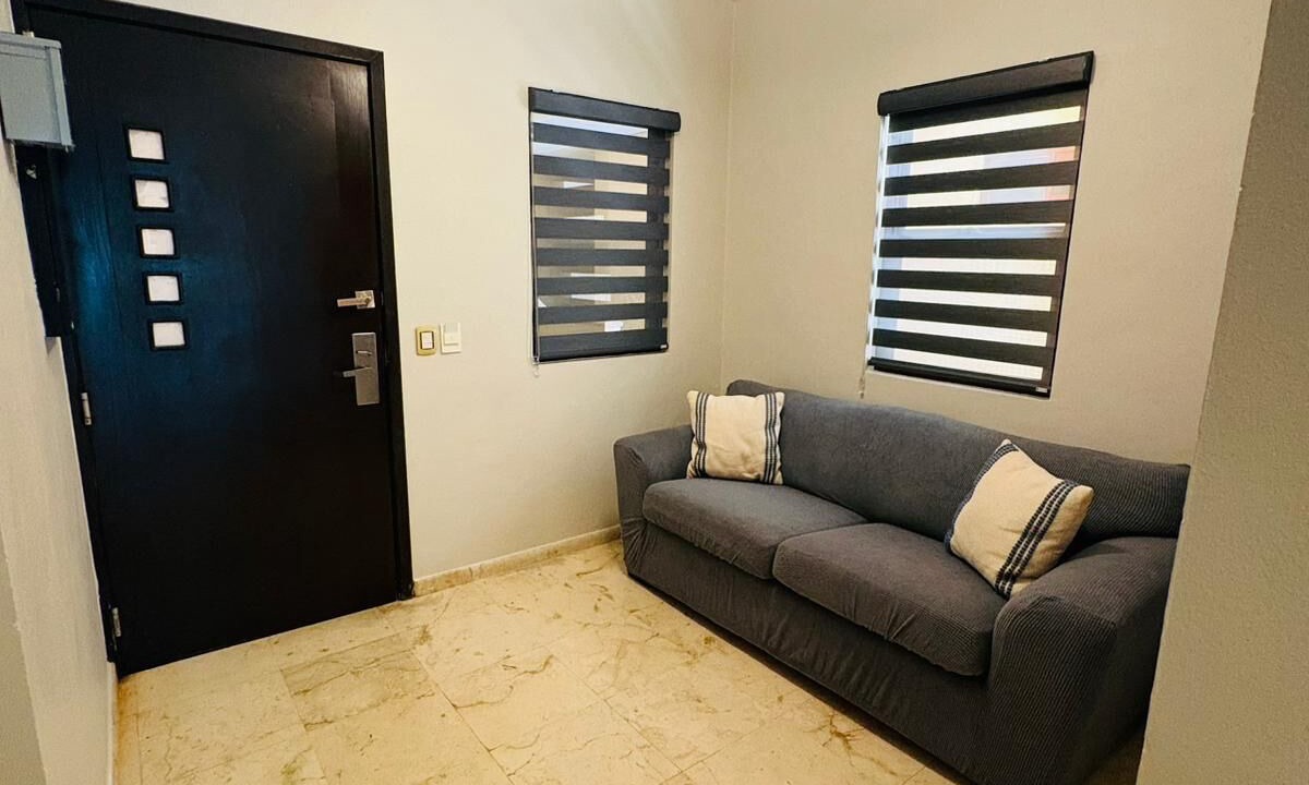 Photo of Livingroom in Downtown