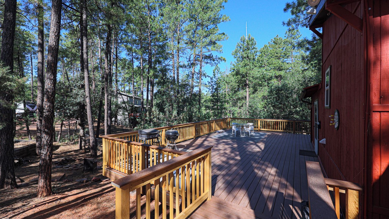 Photo of Patio Balcony in Strawberry