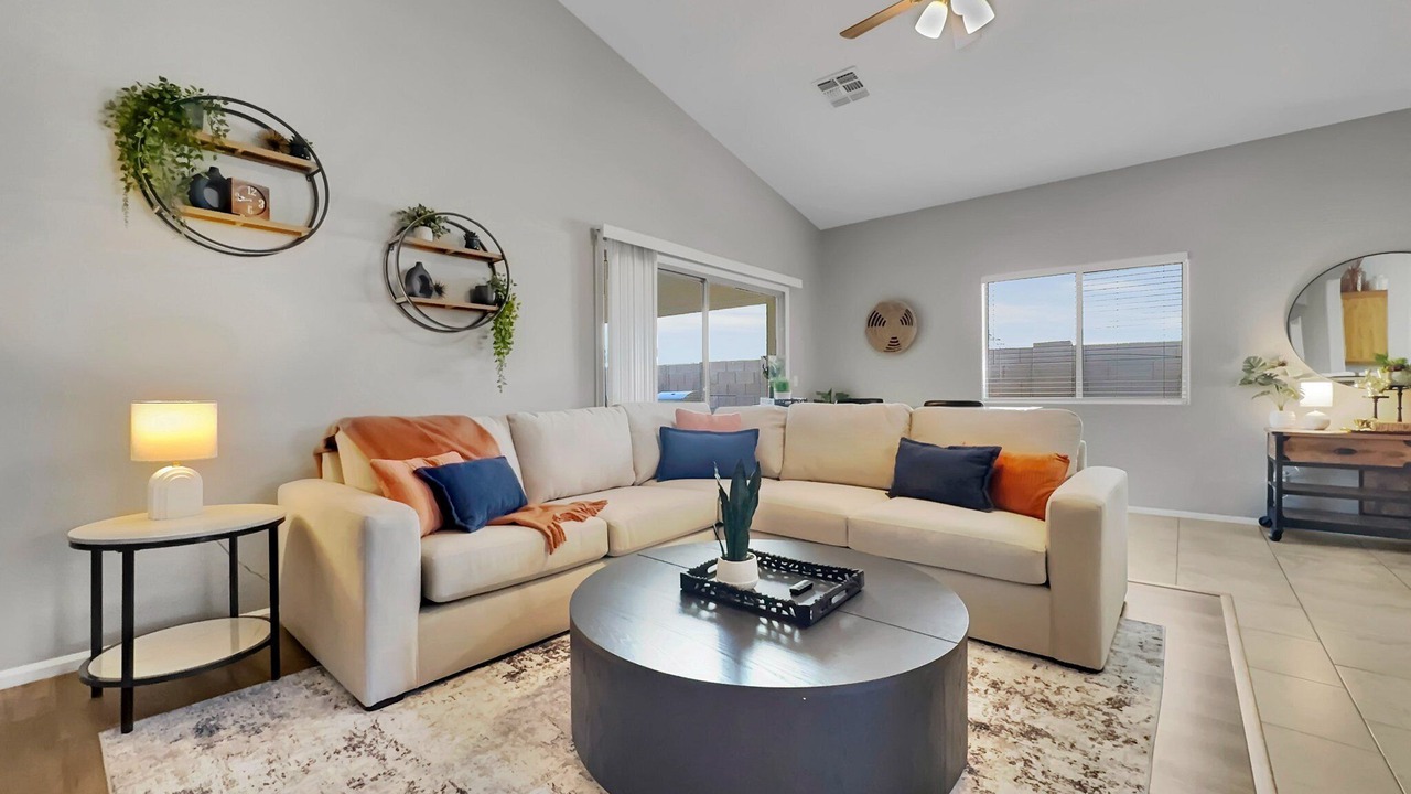 Photo of Livingroom in Maricopa