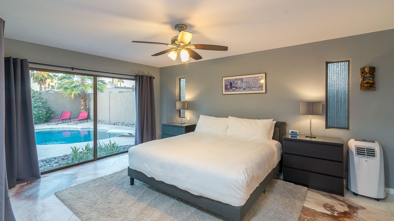 Photo of Bedroom in Raskin Estates
