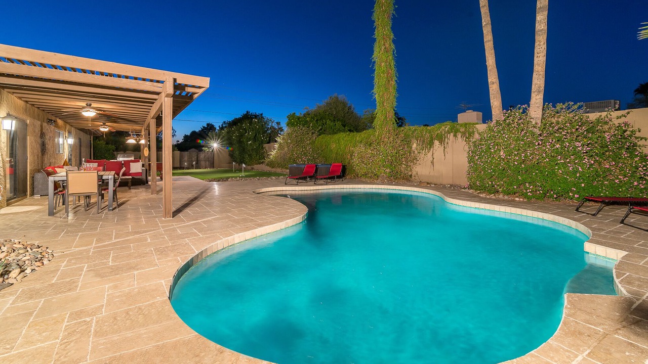 Photo of Outdoor in Raskin Estates