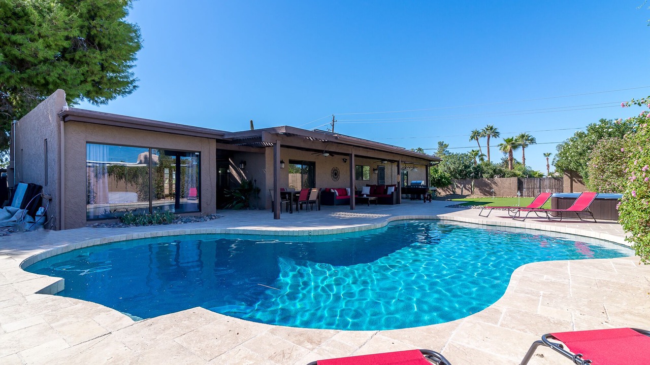 Photo of Outdoor in Raskin Estates