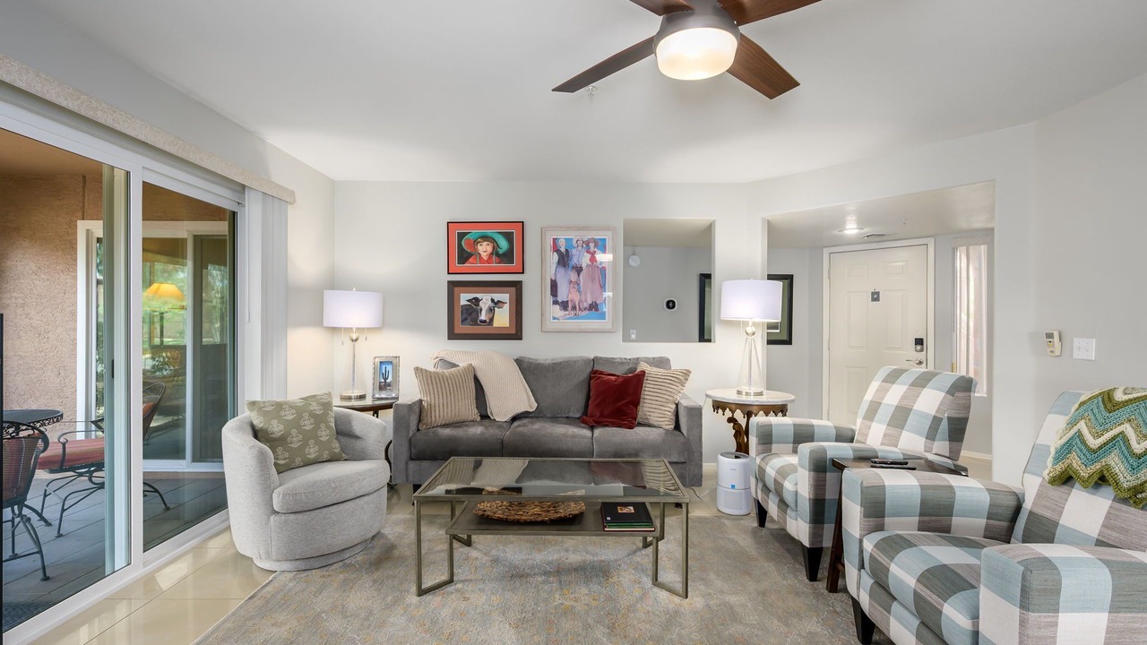 Photo of Livingroom in Villages Five