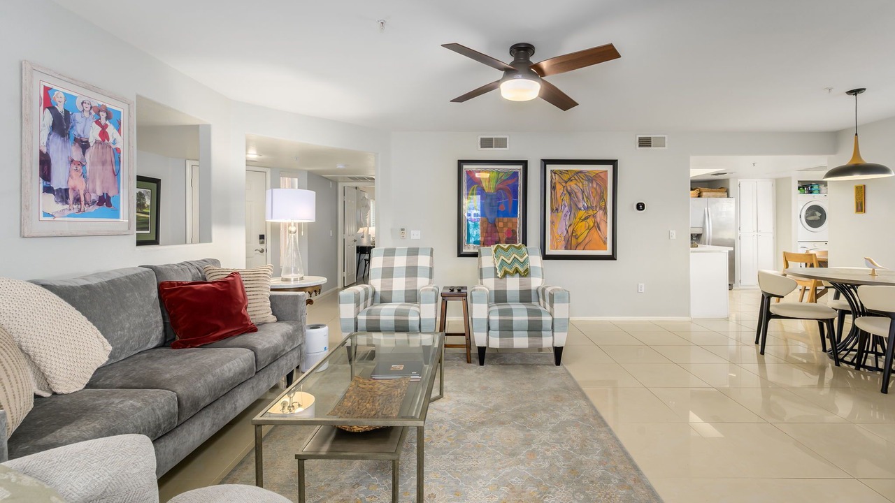 Photo of Livingroom in Villages Five