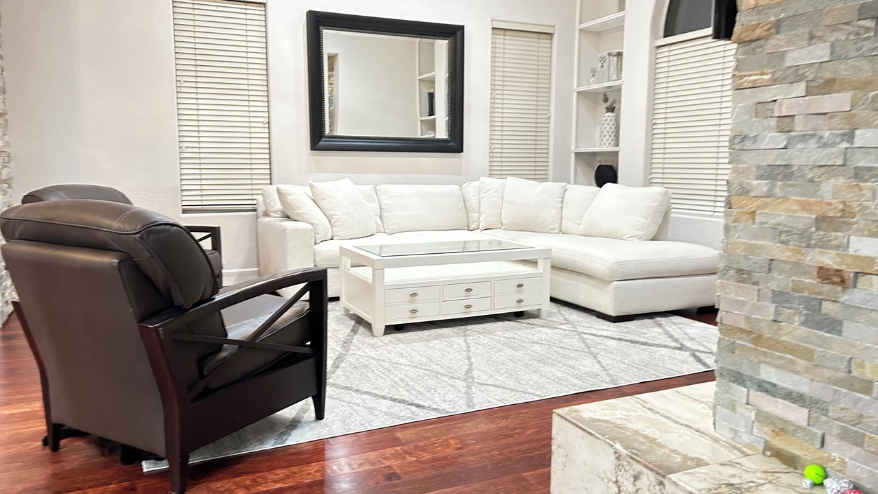 Photo of Livingroom in Talon Retreat