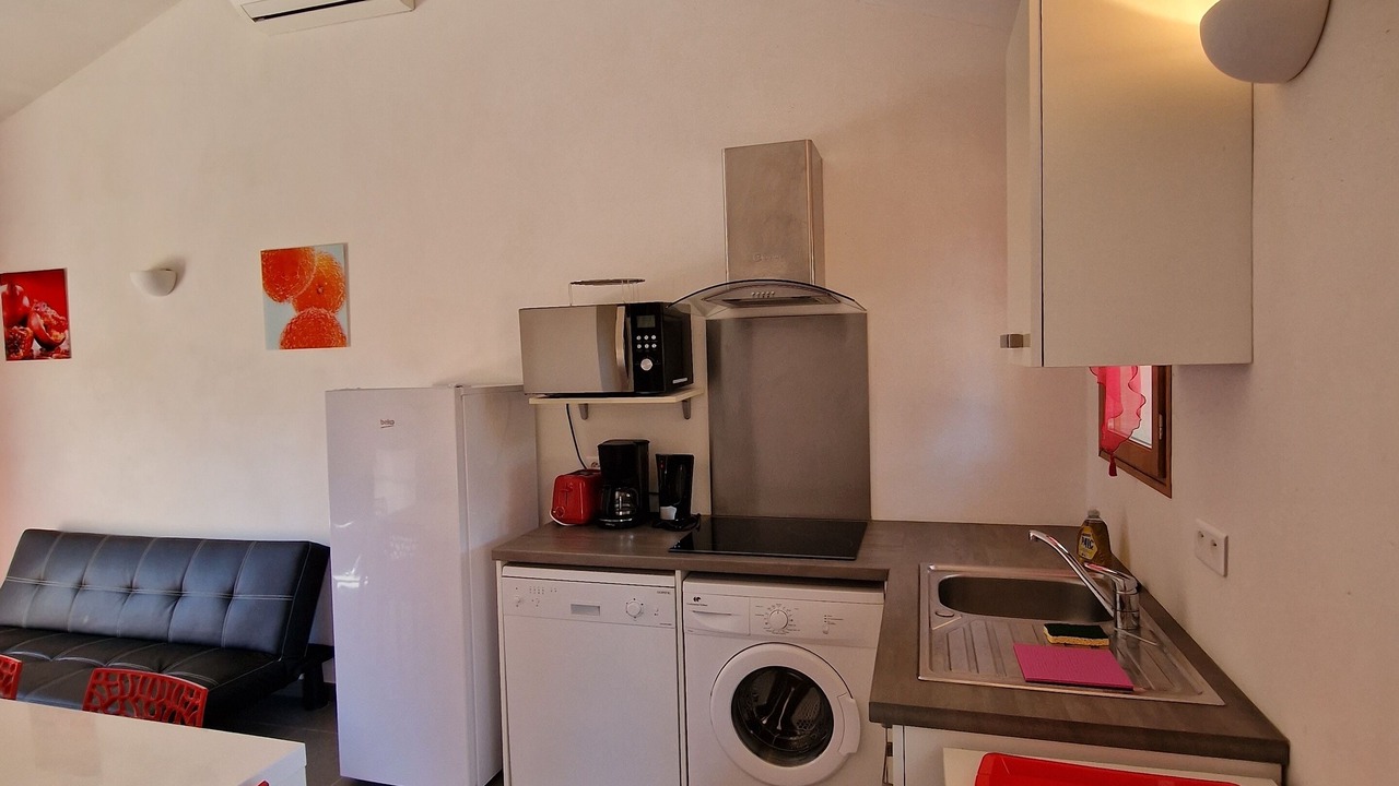 Photo of Kitchen in Hameau de Palombaggia